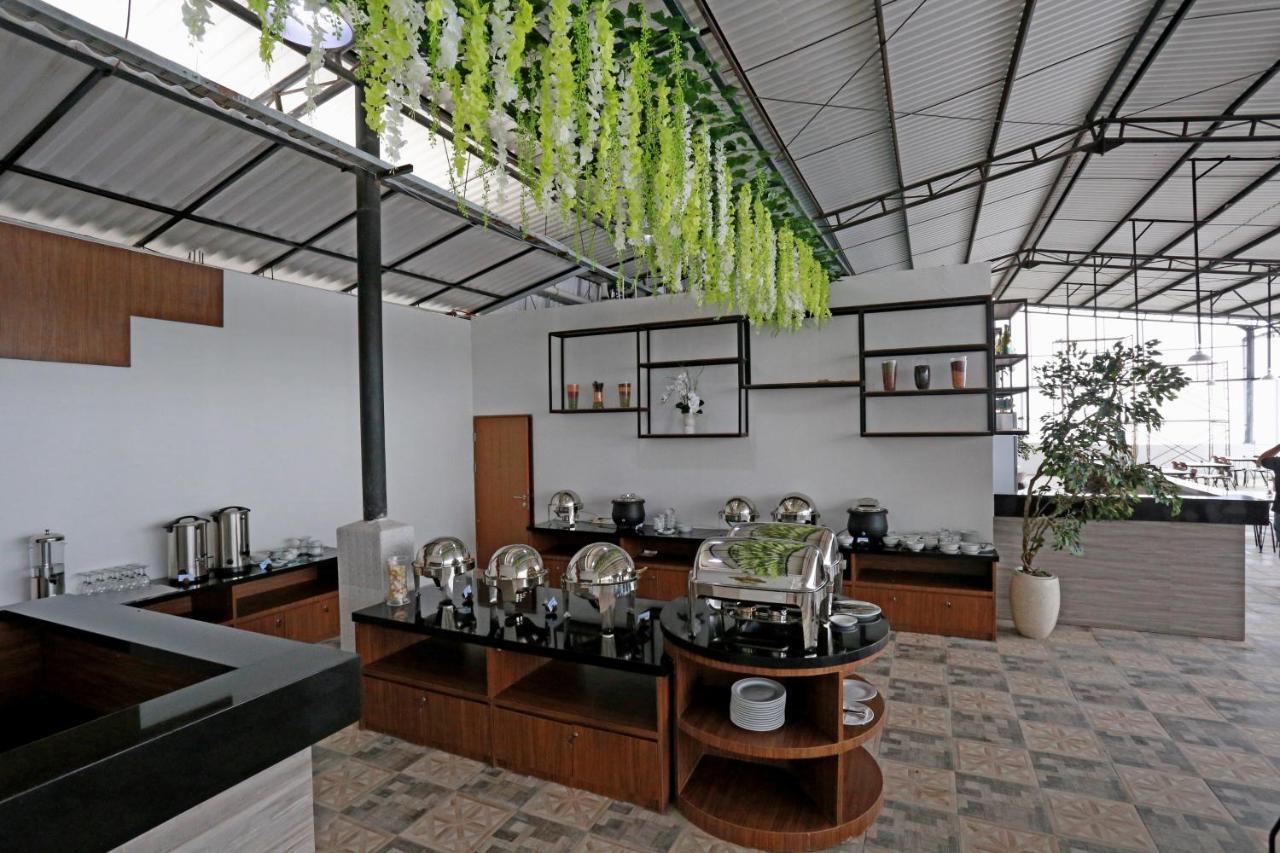 Hotel Lereng Bromo باسوروان المظهر الخارجي الصورة